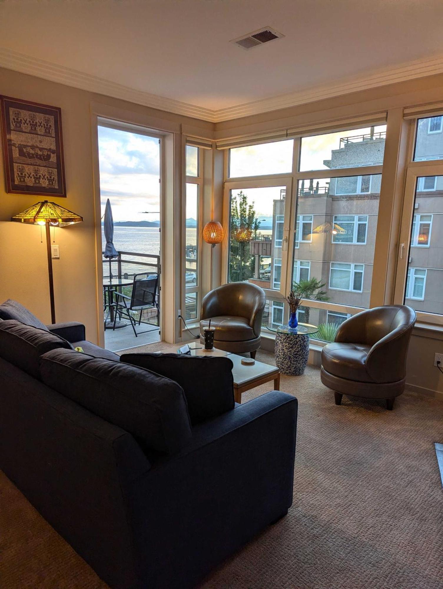 New Downtown 2 Beds, 2 Baths Waterfront Alaska 335 Hébergement de vacances *